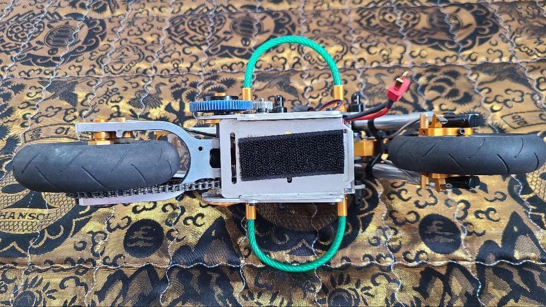 希少品 1/8 レーシング バイク(ハングオンレーザー、サンダータイガー)