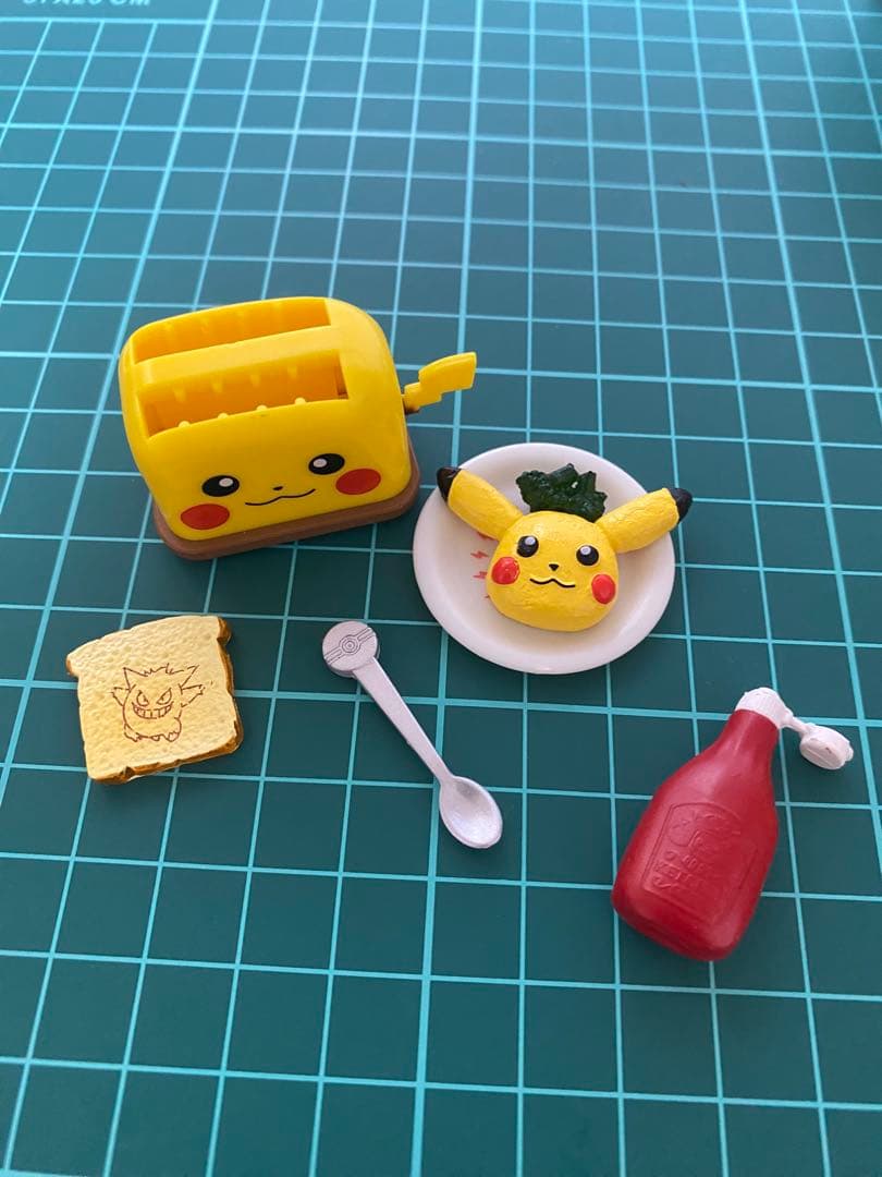 ポケモン　ミニチュア　ピカチュウルームへようこそ