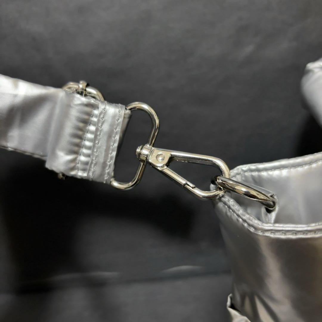 未使用タグ付き 23区 パデッド ミニ ショルダーバッグ シルバー キルトバッグ