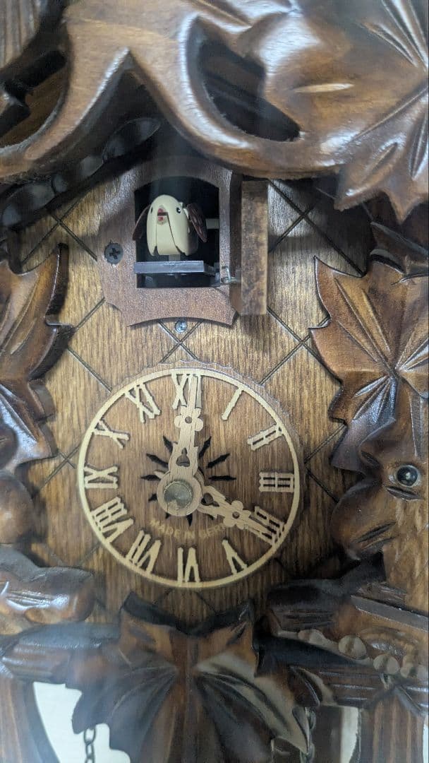 ドイツ製　クォーツ式鳩時計　森の時計