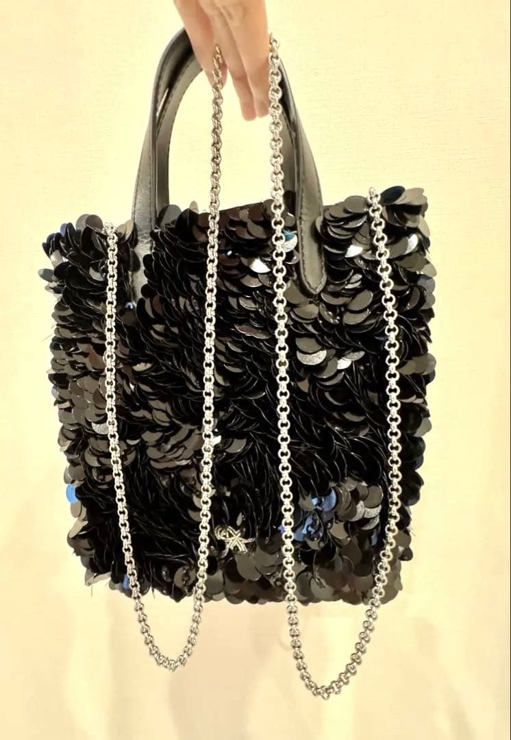 新品未使用です　ANYA HINDMARCH eyesハンドバッグ