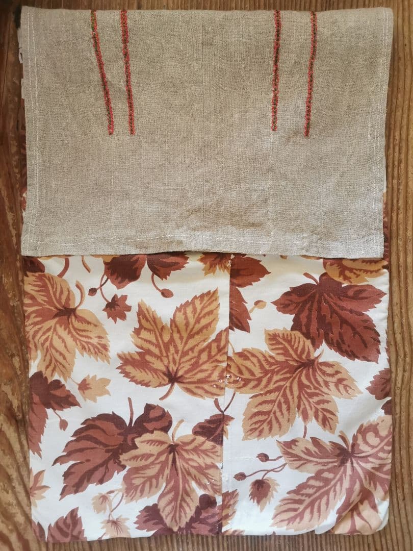 アンティーク フレンチファブリック＆リネン色糸刺繍 衣装ケース クッションカバー
