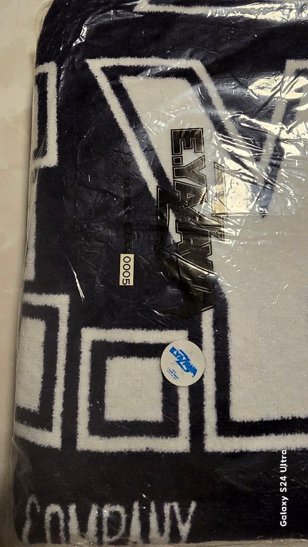 E.YAZAWA COMPANYロゴ タオル 黒地/白ロゴ 未使用