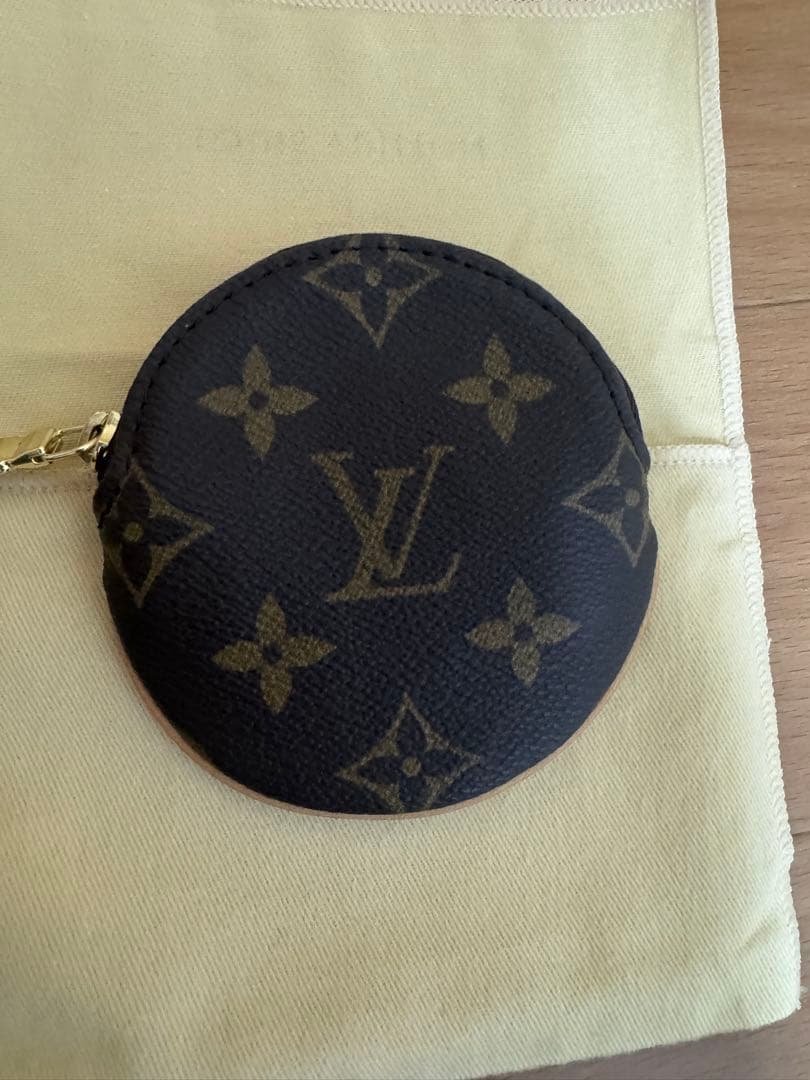 LOUIS VUITTON ヴィトン　小銭入れ　ケース　ポルトモネロン