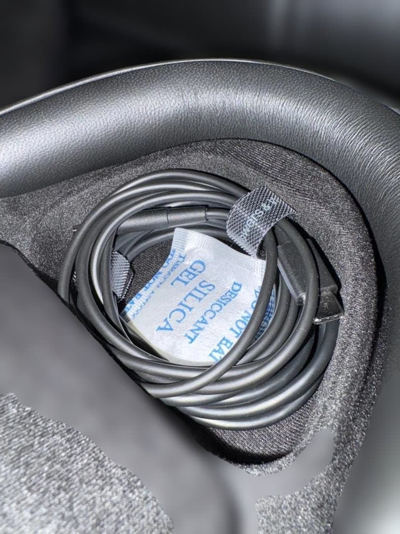 Bowers & Wilkins Px8 ワイヤレスヘッドホン