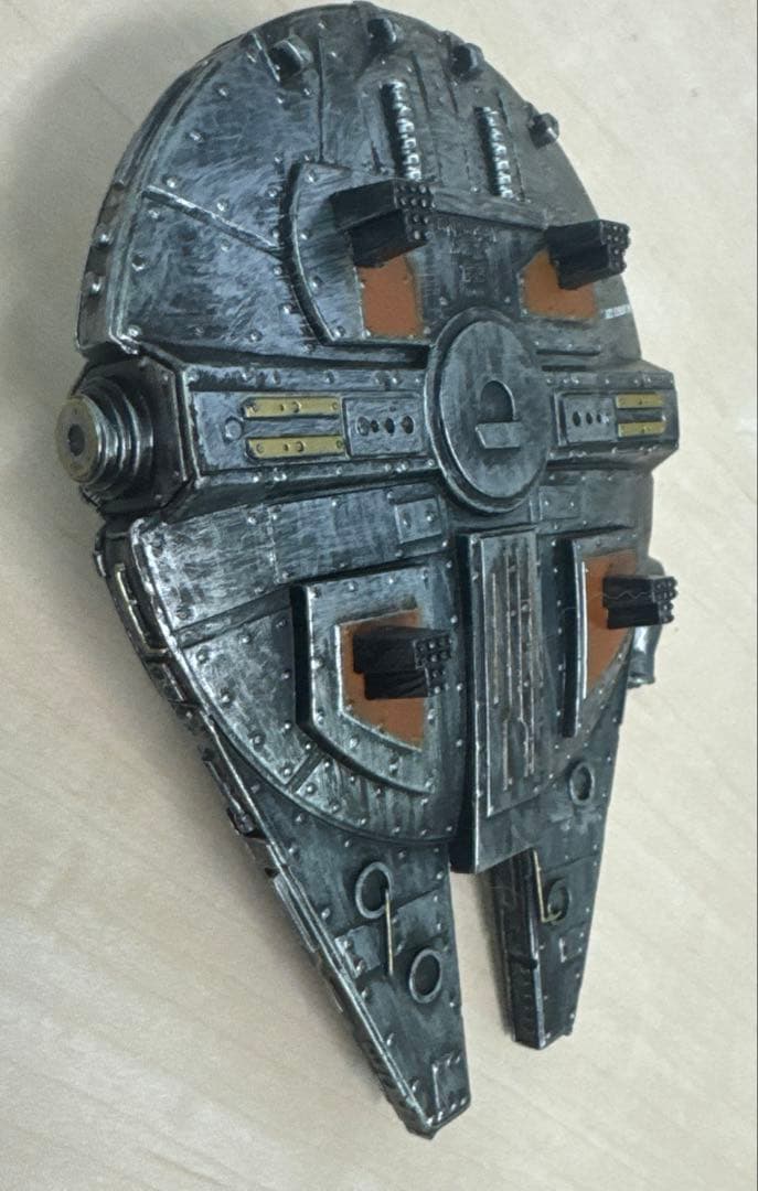 ミレニアム・ファルコン フィギュア