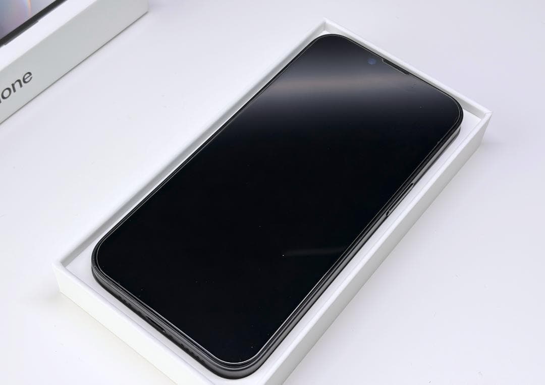 iPhone16e 256GB SIMフリー 黒（Apple Store購入品）