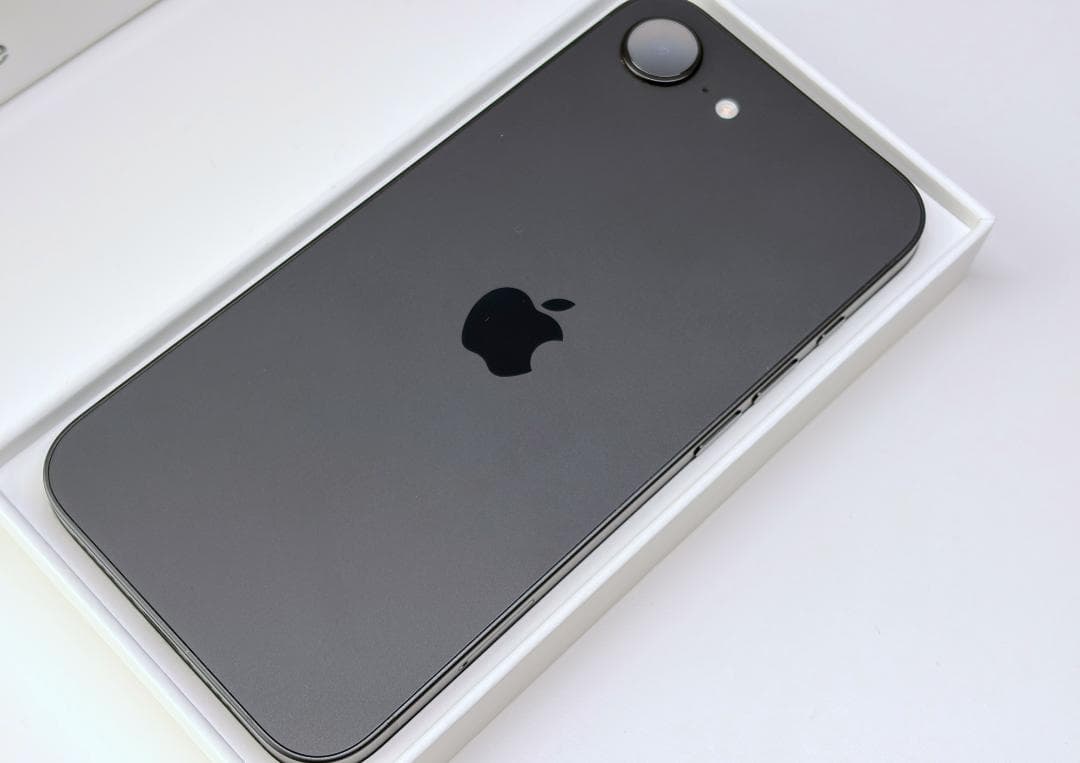 iPhone16e 256GB SIMフリー 黒（Apple Store購入品）