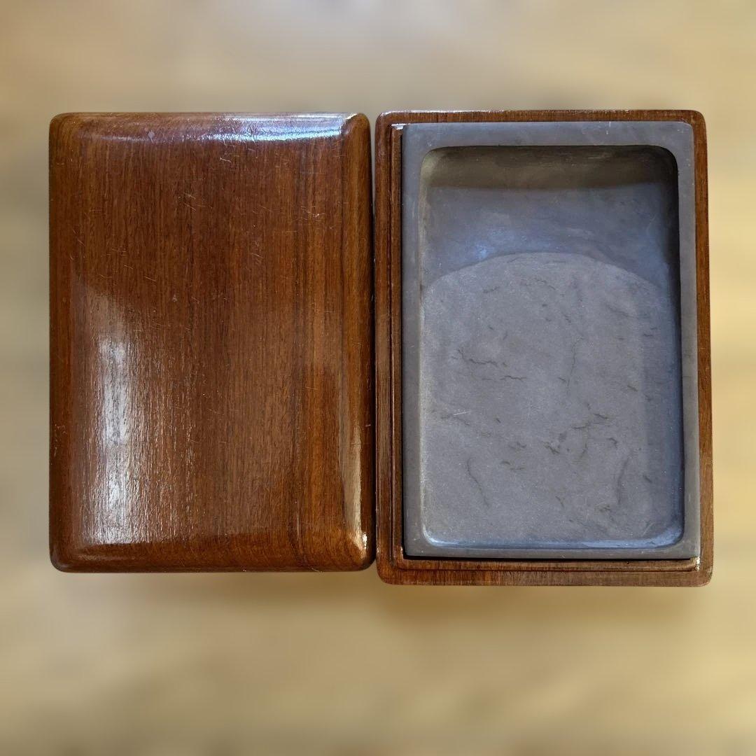 中国骨董大きめ端州石 【中国端渓麻子坑細工彫刻双鳳菊花図貴重紫端古硯】新品未使用