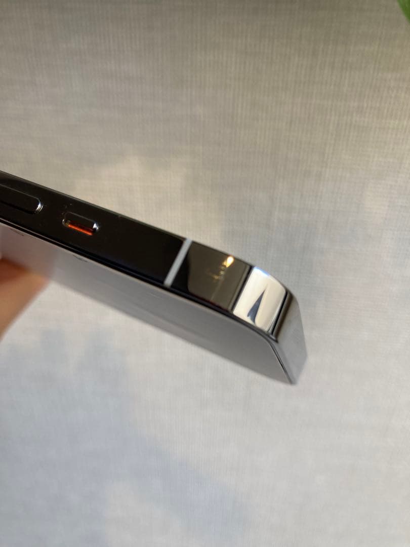 し*ま様 美品　iPhone 13 Pro 512 GB シルバー本体