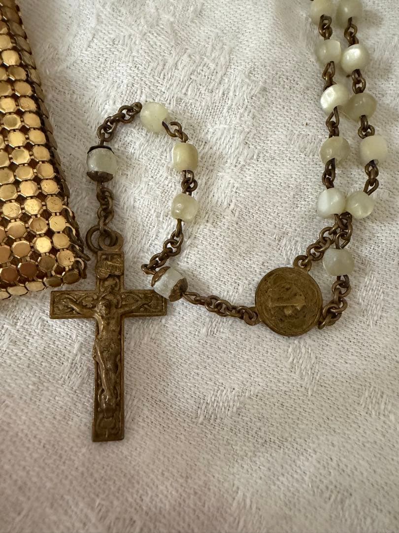 フランスアンティーク1920–30s マザーオブパール ロザリオ／メッシュポーチ