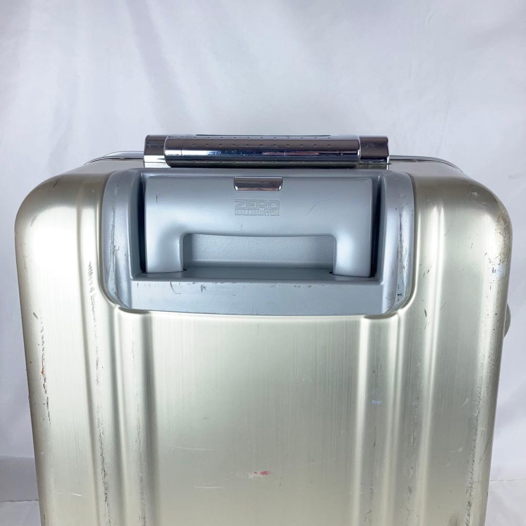 ◆ゼロハリバートン アルミ 2輪 物持ち込みサイズ ゴールド