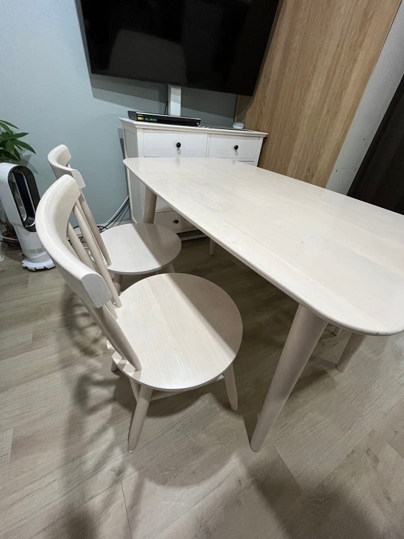 ニトリダイニングテーブルセット　ホワイト木製