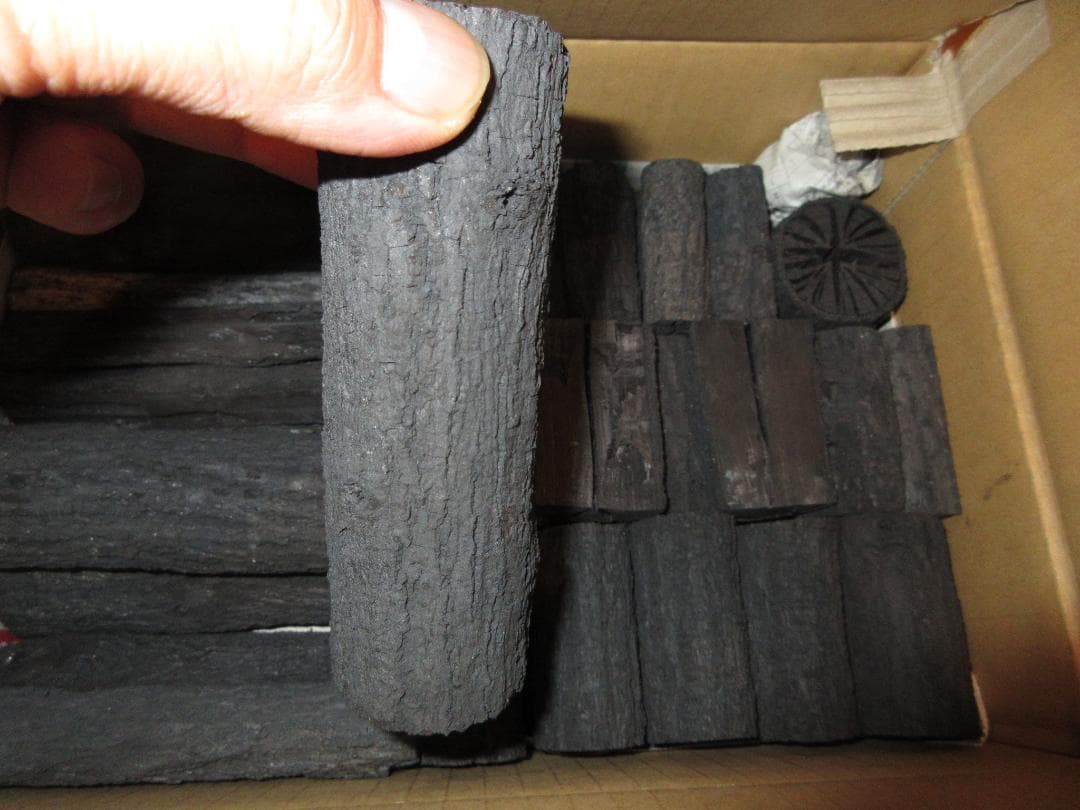 送料込【逢絢亭・新品】茶の湯炭 組炭 風炉用 国産くぬぎ炭 ５点前分 日本製