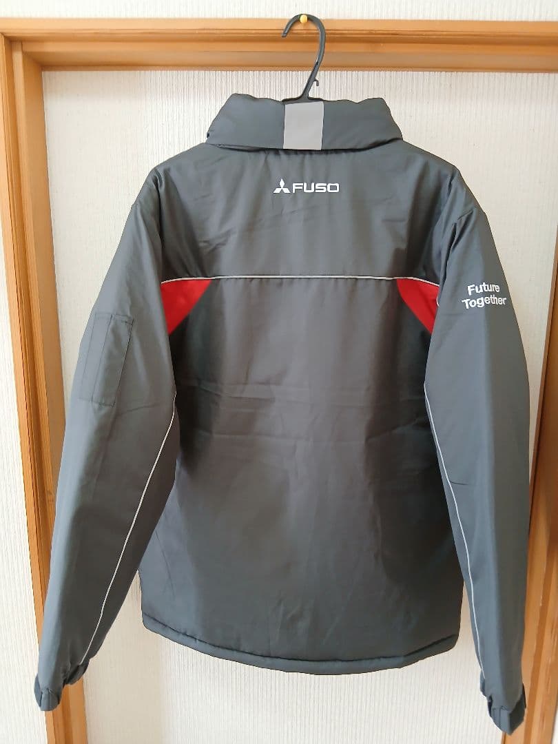 MITSUBISHI FUSO ジャンパー 2L ブラック/レッド カラー