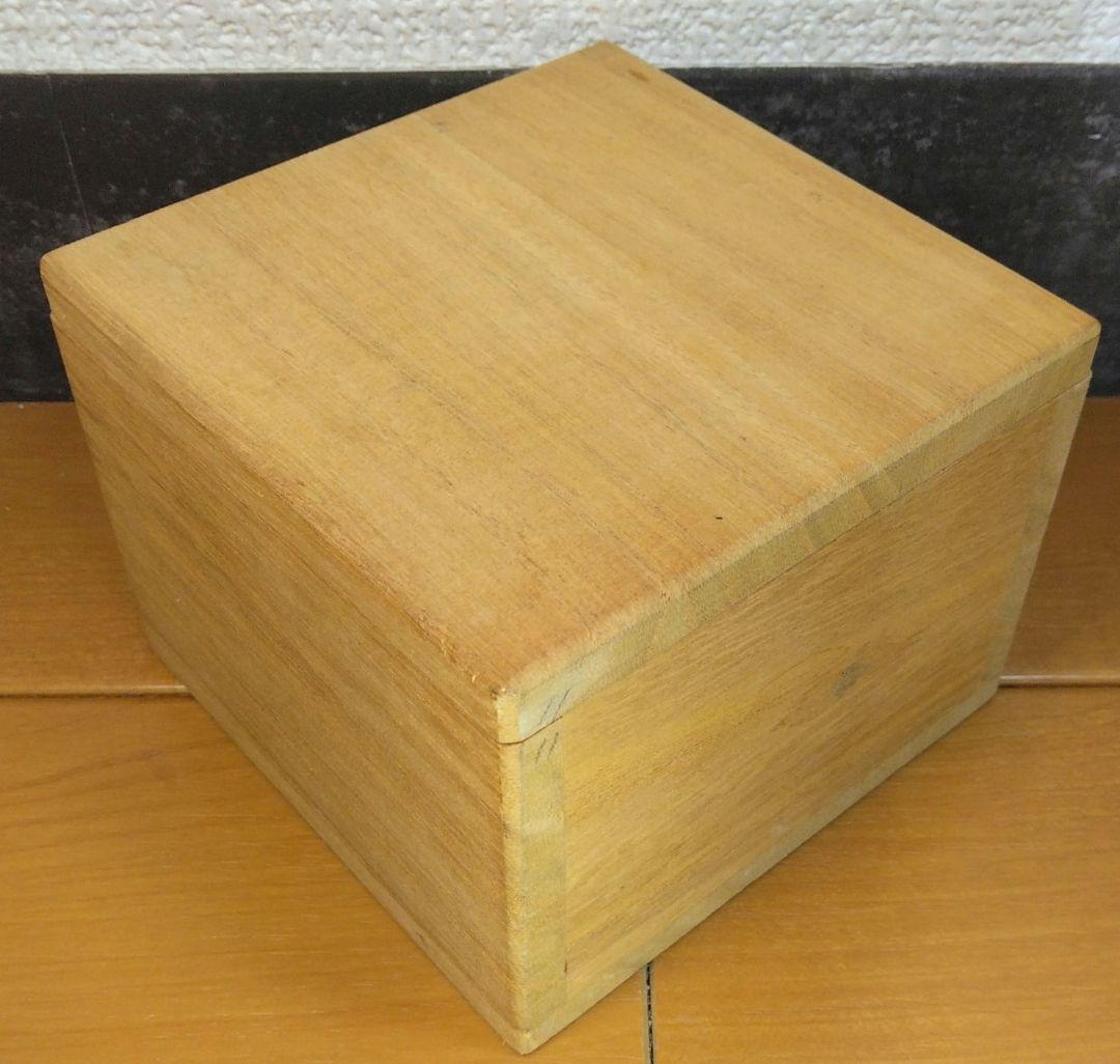 人間国宝 金城次郎 ぐい呑(魚紋ぐい呑）栞 共箱 壺屋焼 壷屋焼 やちむん 美品