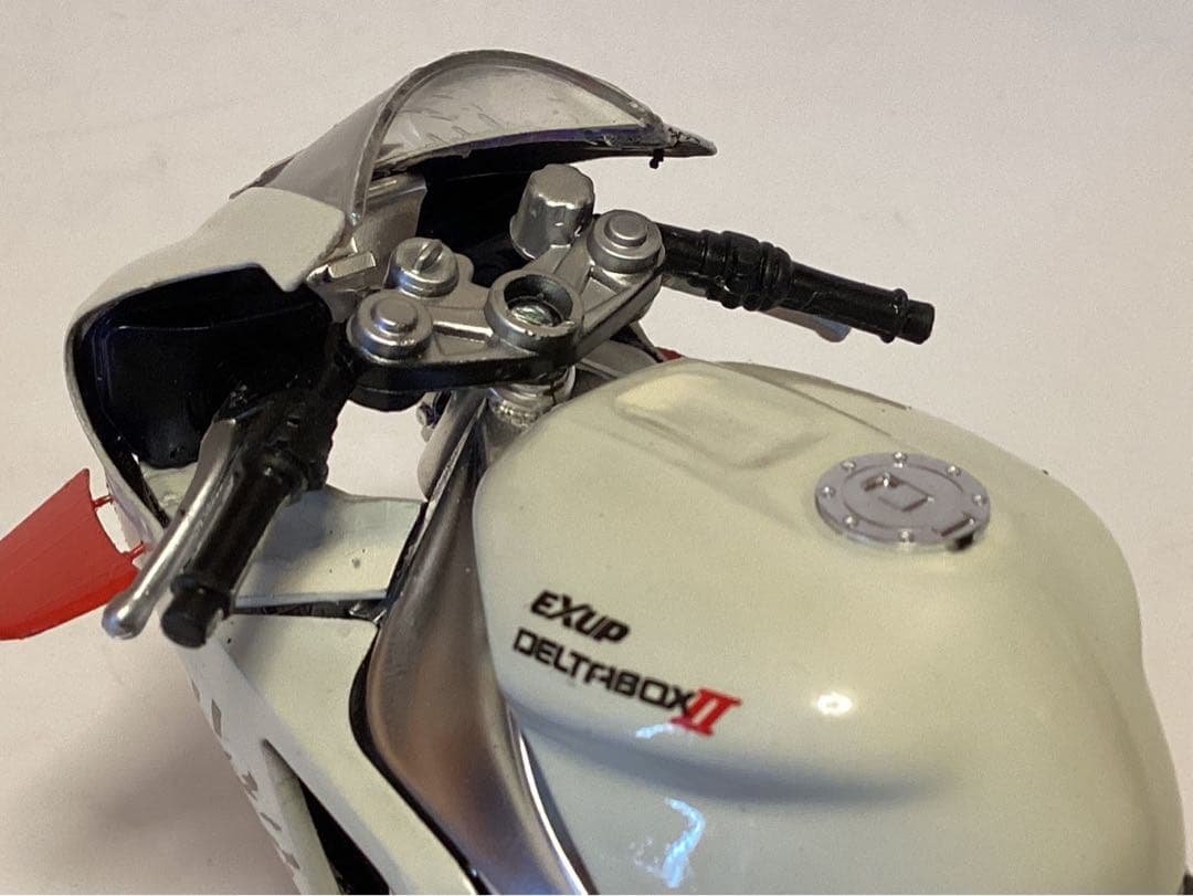 タミヤ1/12YZF-R1 30MS 仮面ライダーサイクロン