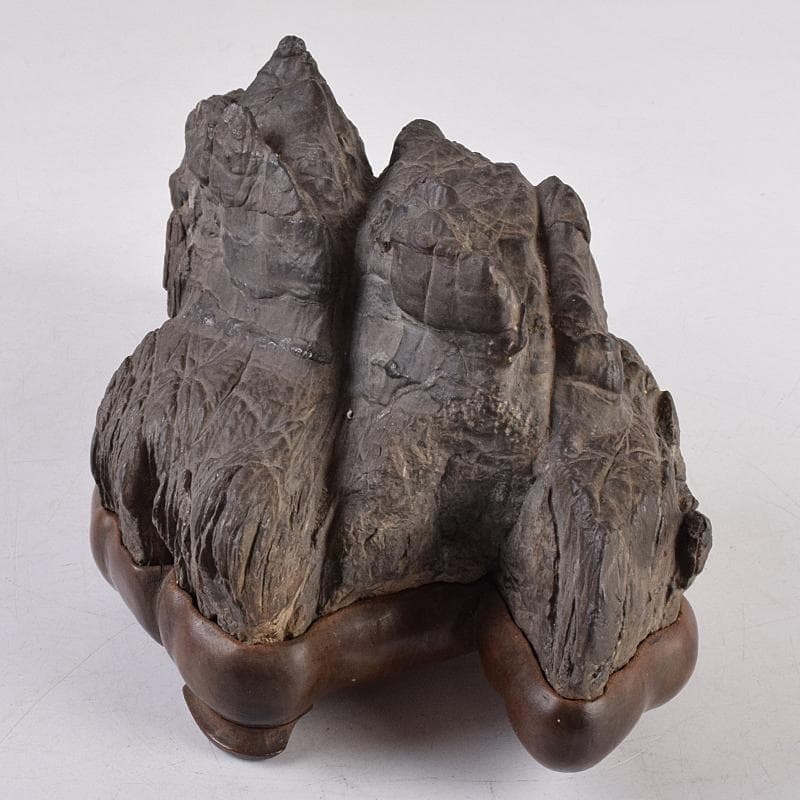 天然石　鑑賞石　太湖石　霊壁石　置物　約1579g　唐木台付　M　R8881