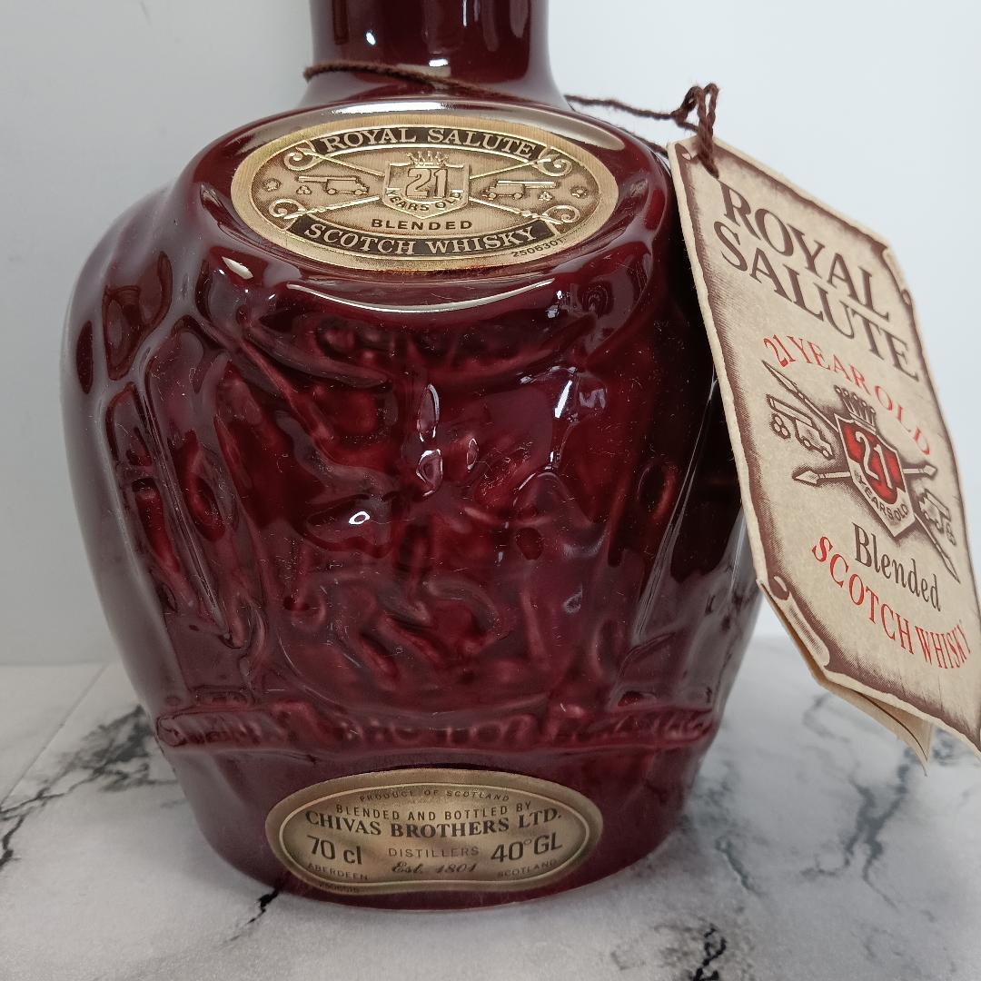 【未開栓】ロイヤルサルート 21年 赤 陶器ボトル シーバスブラザーズ