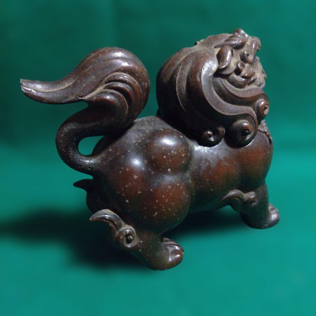 金属製獅子像 ダークブラウン 伝統工芸品　狛犬　香炉　高さは約16センチ
