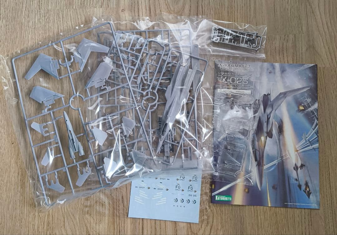 エースコンバット 1/144 X-02S Modelers Edition