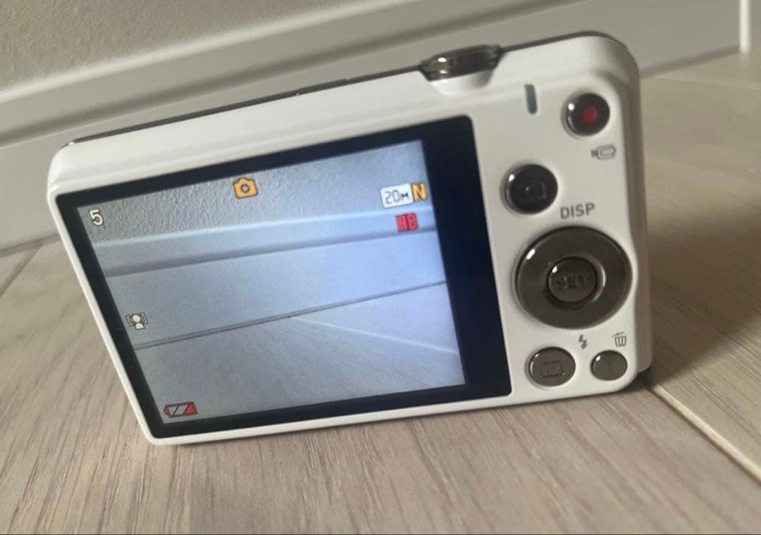 CASIO EXILIM EX-ZS35デジタルカメラ ホワイト