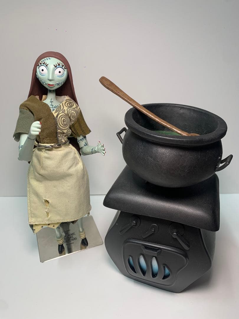 レア当時物 ナイトメアビフォアクリスマス フィギュア ジュンプランニング　サリー