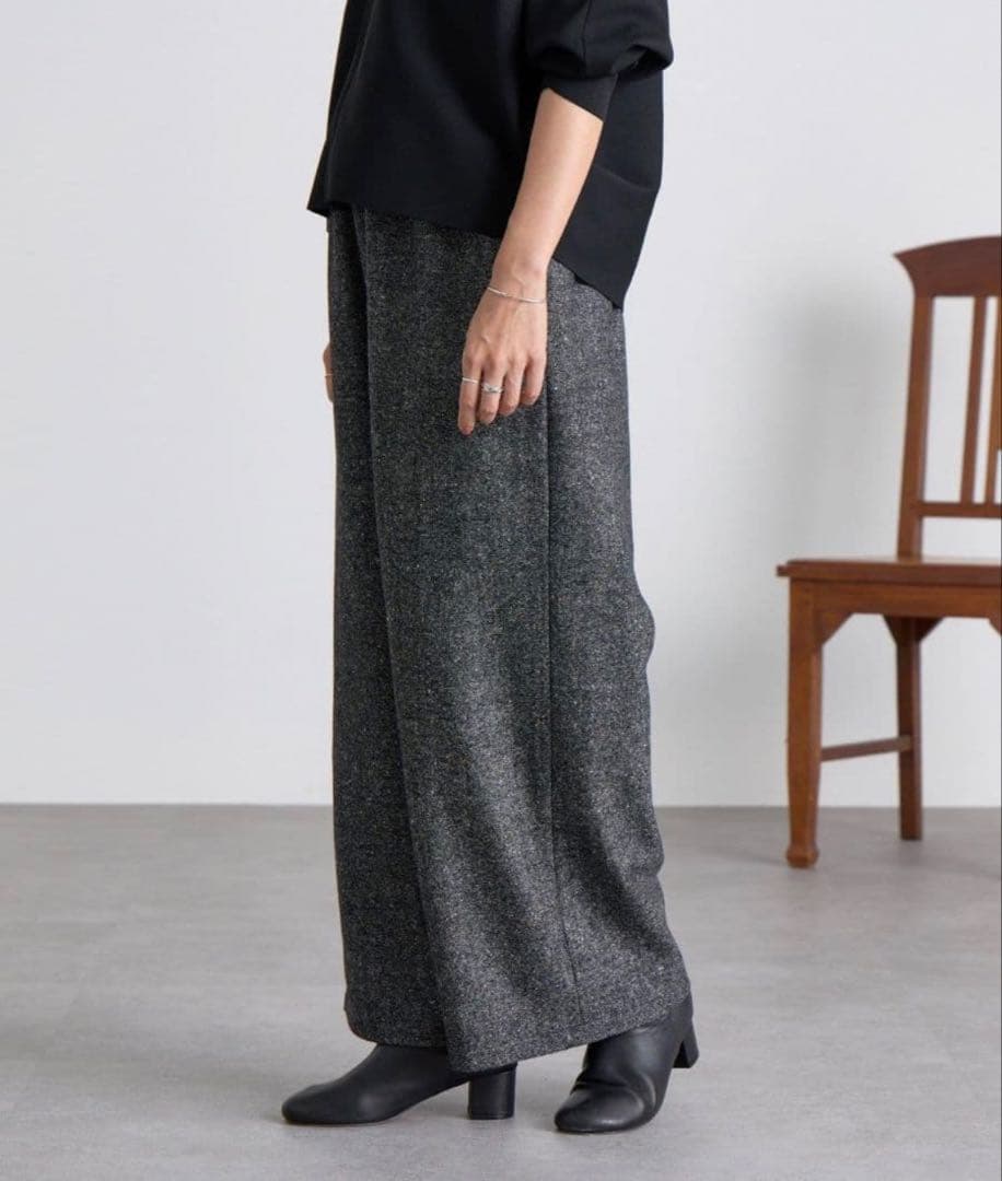 未使用近　ビアズリー ウエストリブネップツイードパンツ 1号　ブラック