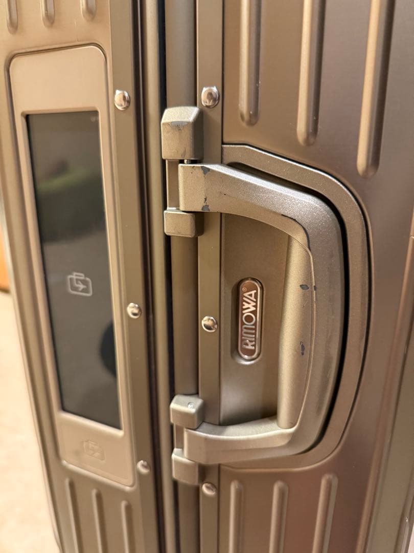 最終お値下げ‼️RIMOWAトパーズチタニウム 85L Check-In L