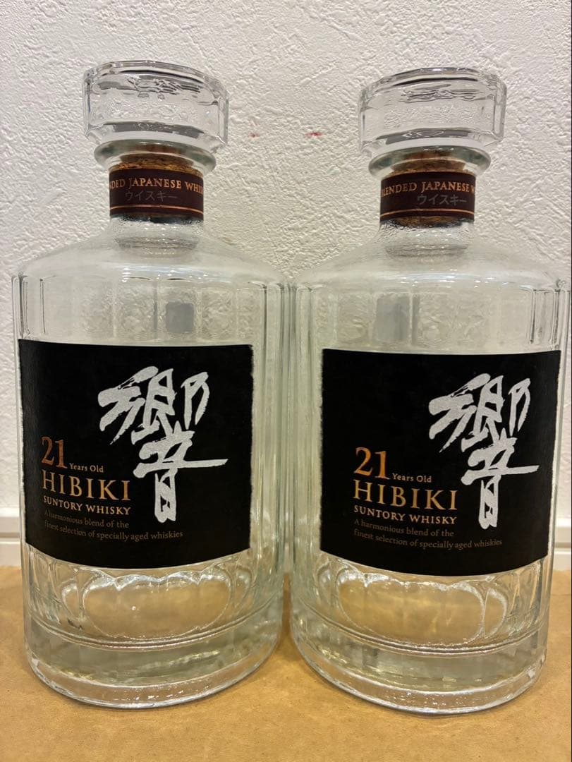 サントリー 響21年 空瓶 未洗浄