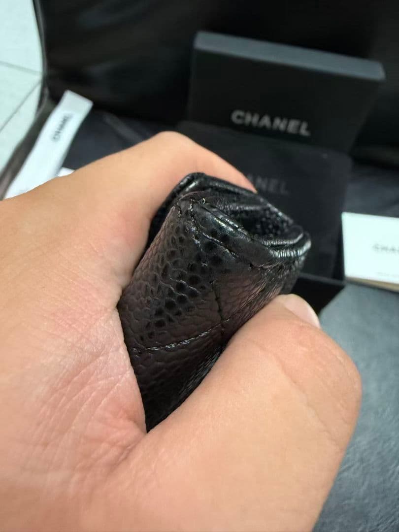 CHANEL 二つ折り財布 ブラック レザー 新品同様