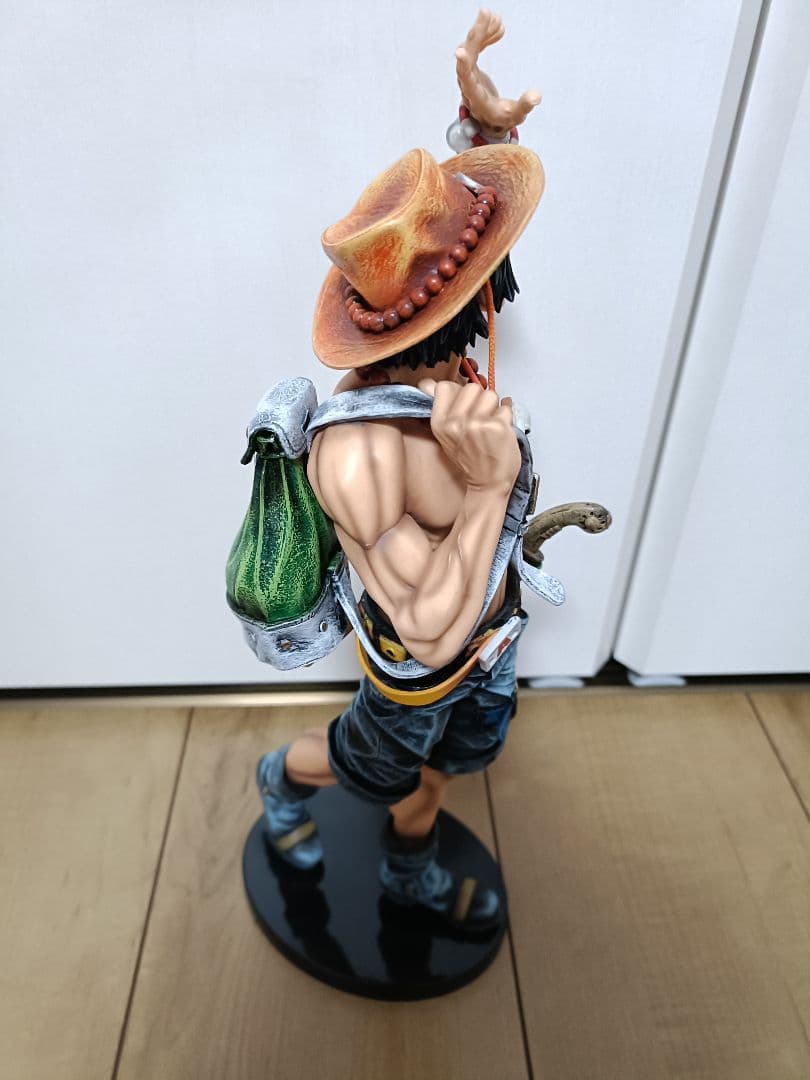 ワンピース エース フィギュア　リペイント