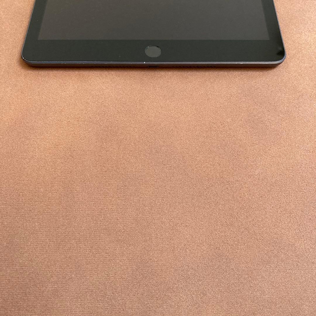 3500【早い者勝ち】iPad7 第7世代 32GB WIFIモデル☆