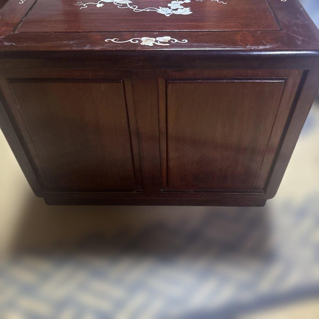 高級銘木 唐木 花梨無垢 螺鈿細工 木製3段小引き出し 箪笥 葡萄装飾 ②