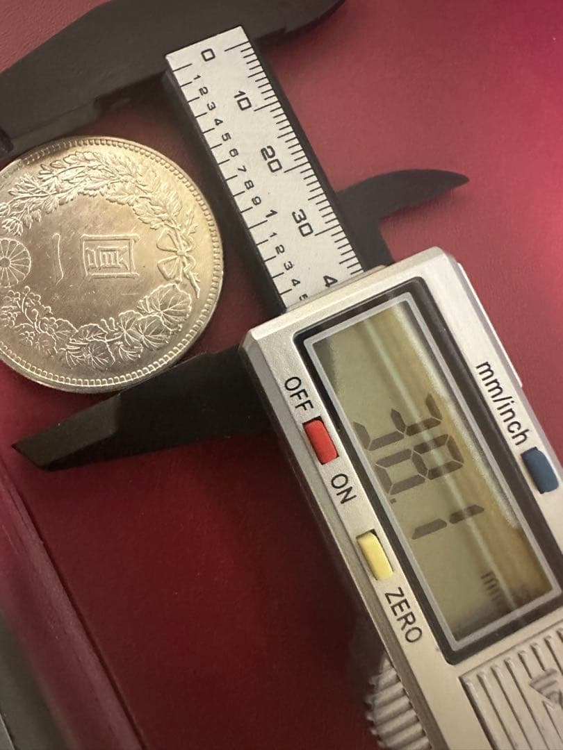 【本物保証】希少　美品　明治30年銘　一圓銀貨　一円銀貨