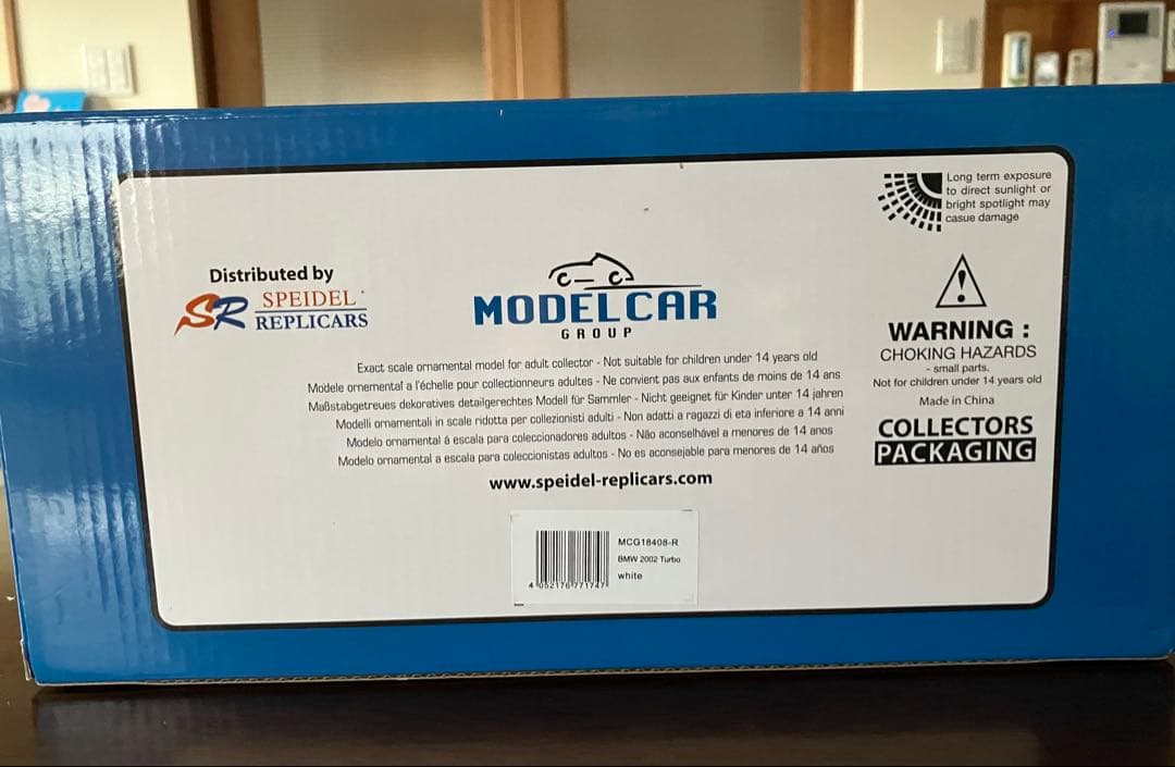 BMW 2002 Turbo 1:18 スケールモデルカー