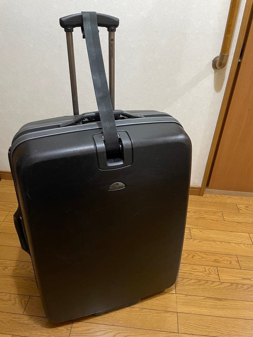値下スーツケース　キャリーケース　2L 旅行カバン　サムソナイト大型　10日間〜