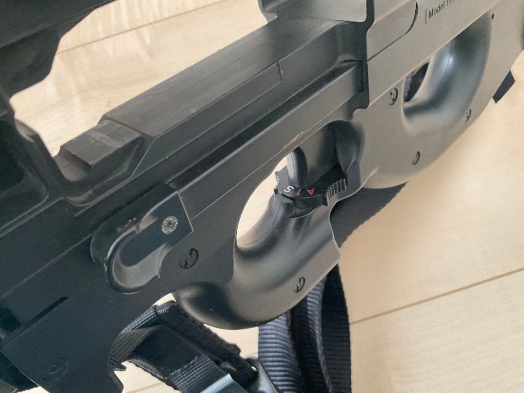 東京マルイ　電動ガン　P-90 スタンダード　現状