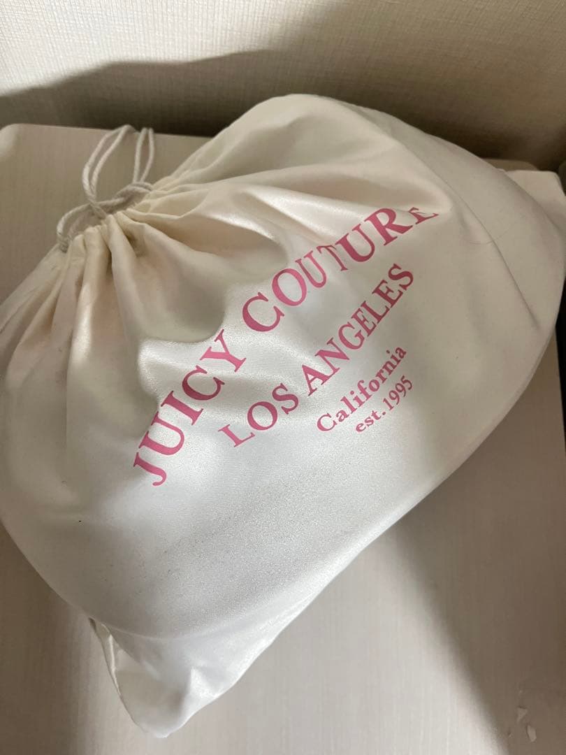チャーム付き未使用Juicy Couture ジューシークチュール ハンドバッグ