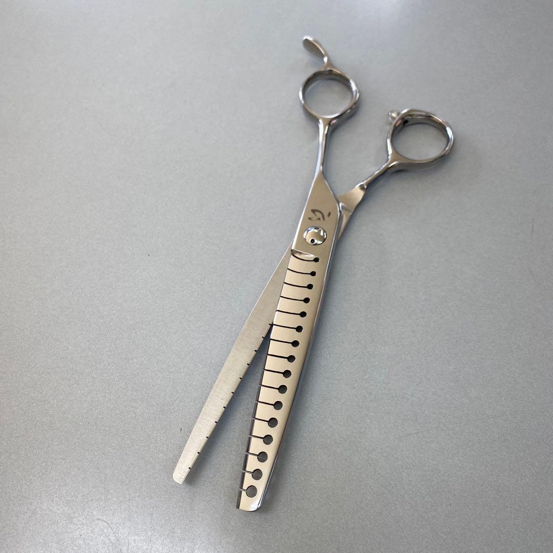 ７インチシザー 60% 新品 切れ味抜群