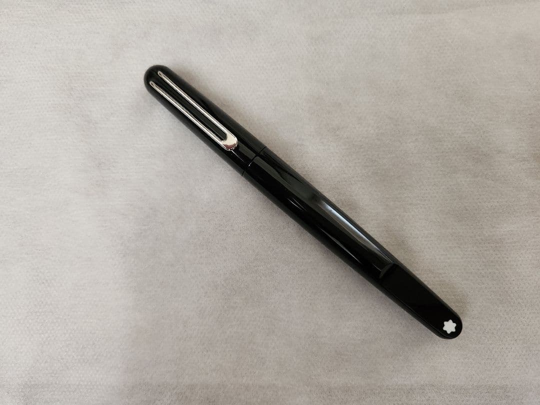 【年末限定値下げです！】モンブラン マークニューソン ボールペン