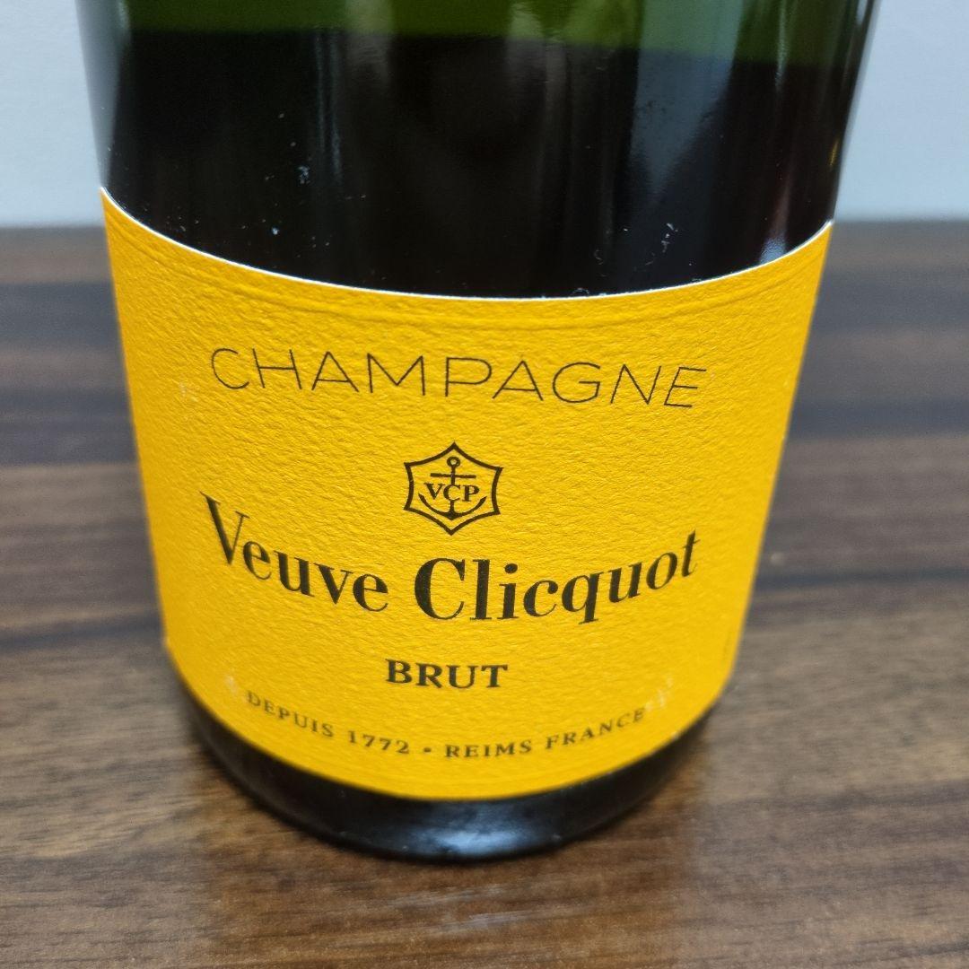 ヴーヴ・クリコイエロー＆モエシャンドンネクターアンペリアルロゼ750ml２本