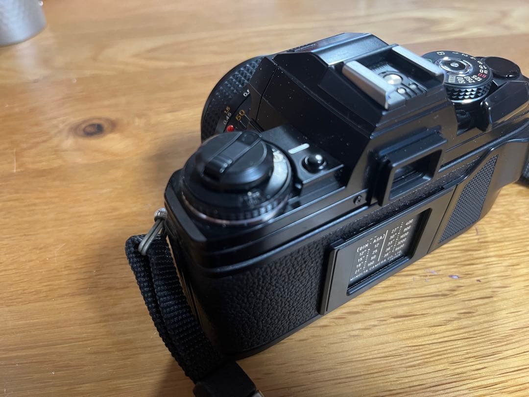 MINOLTA X-700 一眼レフカメラ 50mmレンズ付き