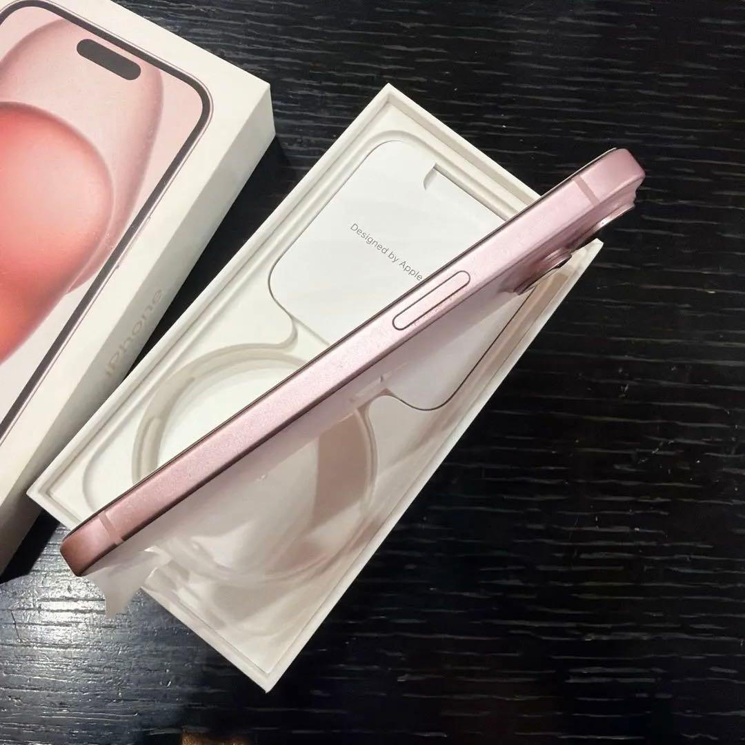 iPhone 15 128GB ピンク 美品 初期化済