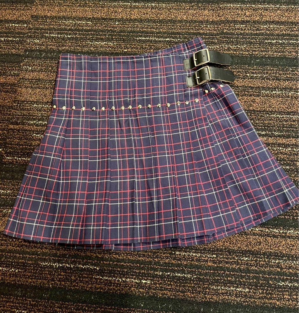 ジュンヤワタナベ、ネイビーとレッドのチェック柄プリーツスカート