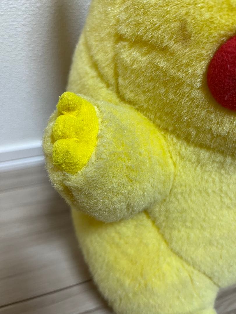 ピカチュウ　レトロ　ぬいぐるみ