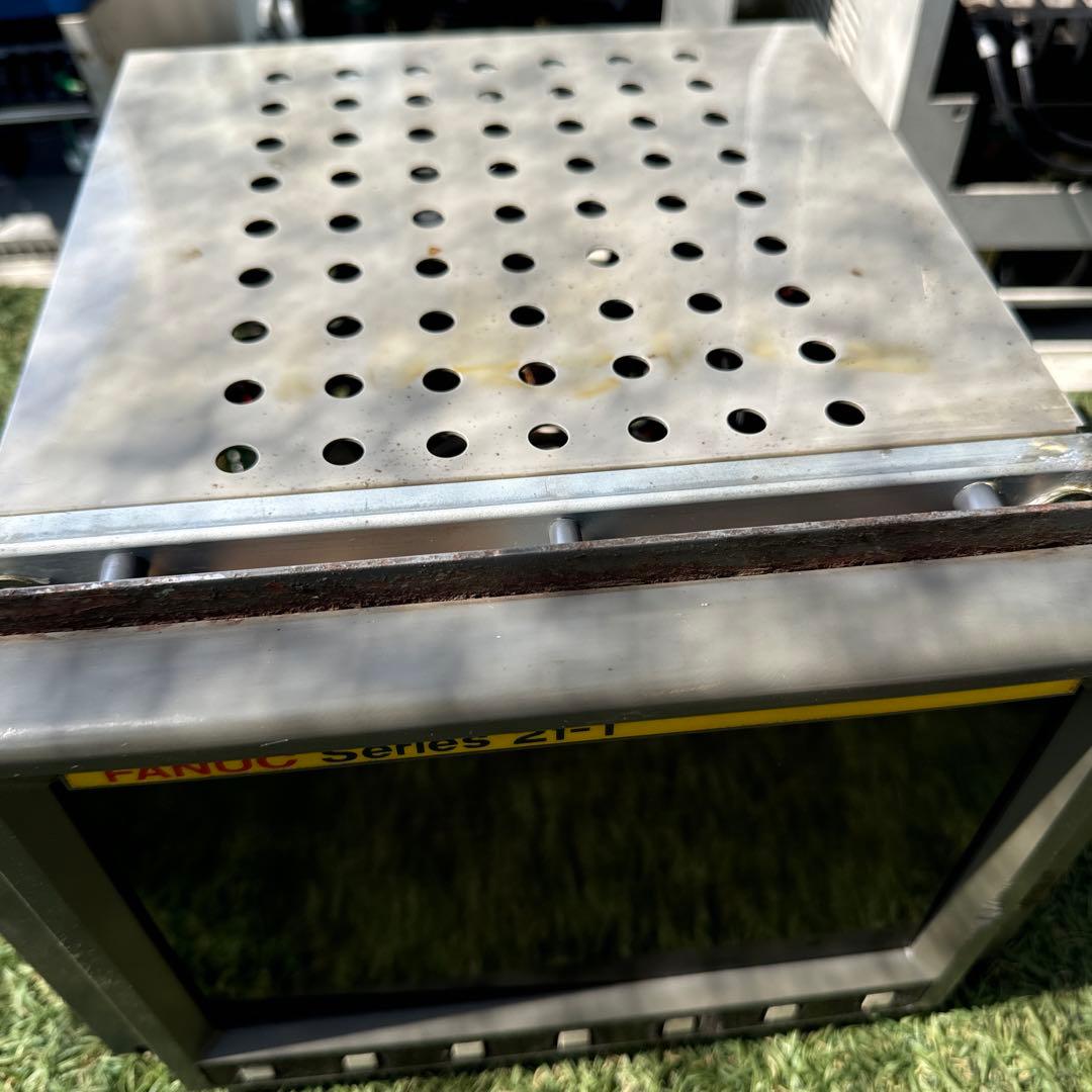 FANUC A02B-0210-C111 モニター　A61L-0001-0093