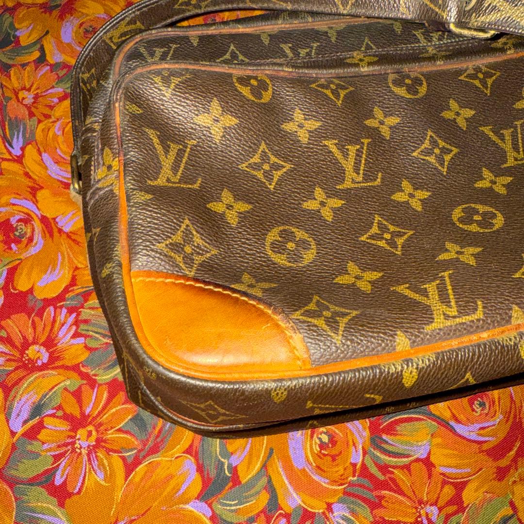 Louis Vuitton モノグラムショルダーバッグ