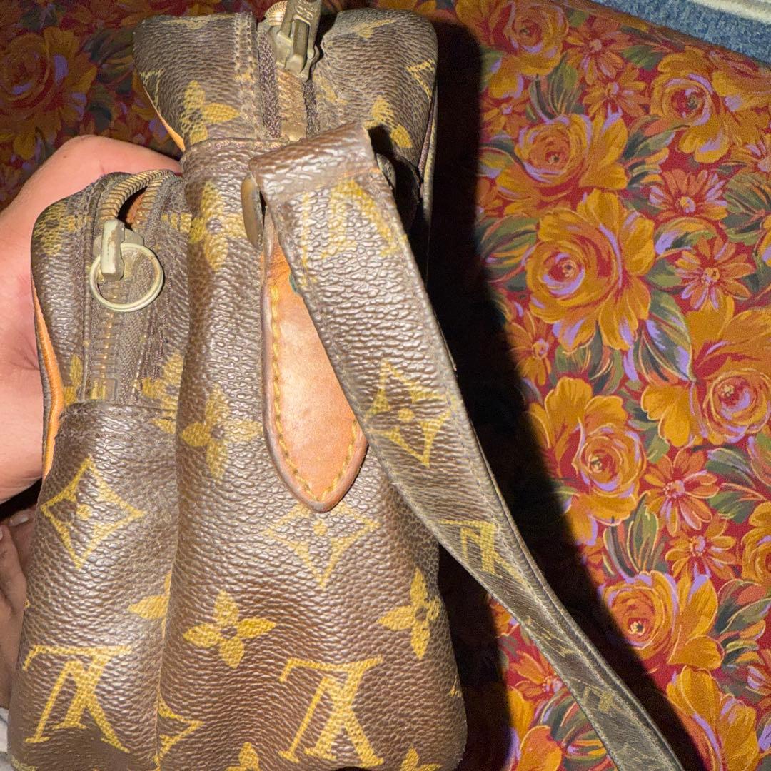 Louis Vuitton モノグラムショルダーバッグ