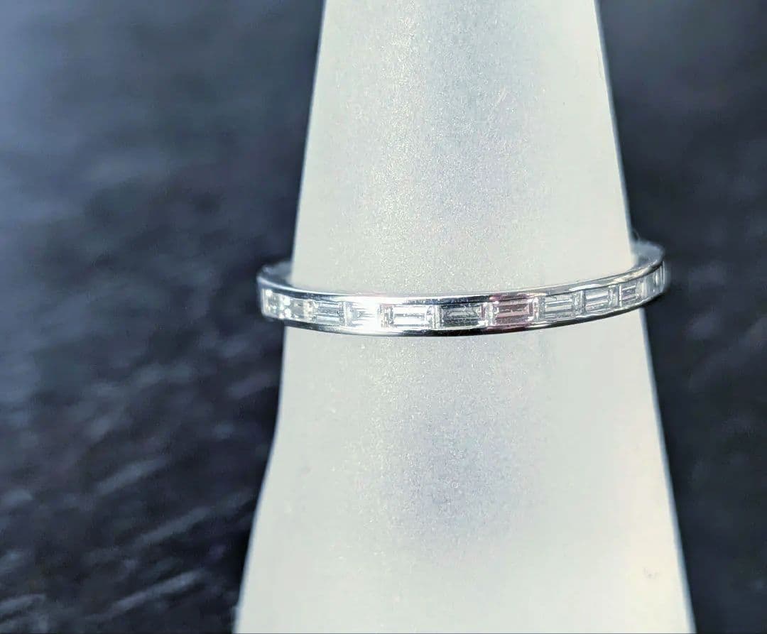 ORECCHO PT900 0.30ctバケットカットダイヤ プラチナリング